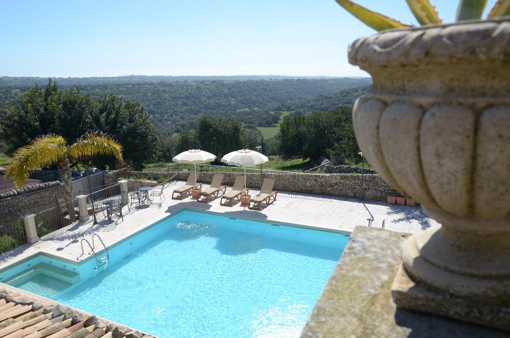 Casina Di Grotta Di Ferro Guest House Santa Croce Camerina Ngoại thất bức ảnh