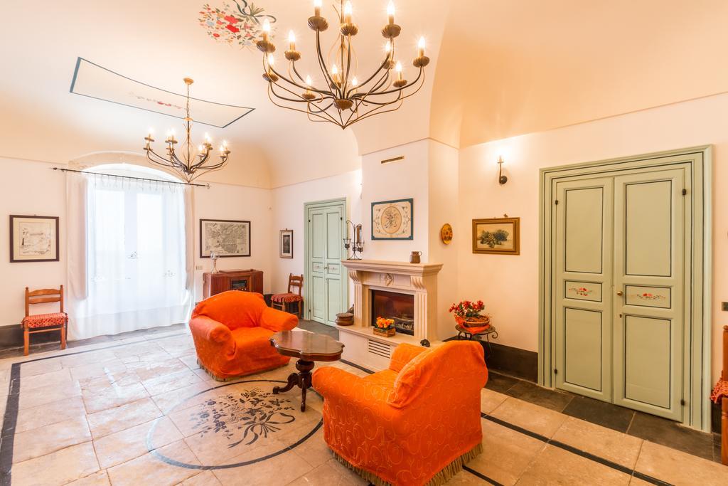Casina Di Grotta Di Ferro Guest House Santa Croce Camerina Ngoại thất bức ảnh